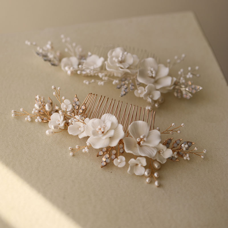 SLBRIDAL Handmade Alloy Leaf Rhinestone Ceram Flower Freshwater Pearls Bridal Hair Comb Wedding Hair Accessories Women Jewelry